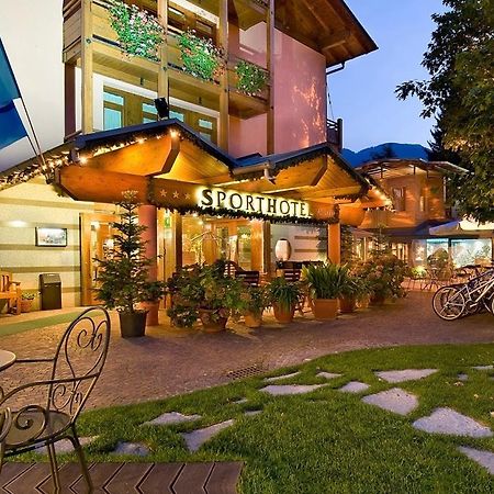 Sporthotel Rosatti Dimaro Esterno foto
