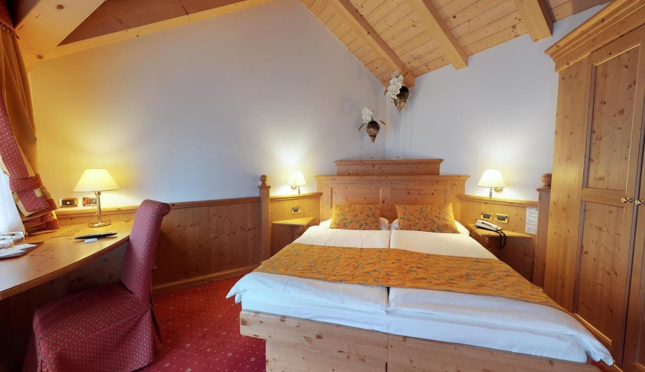 Sporthotel Rosatti Dimaro Esterno foto