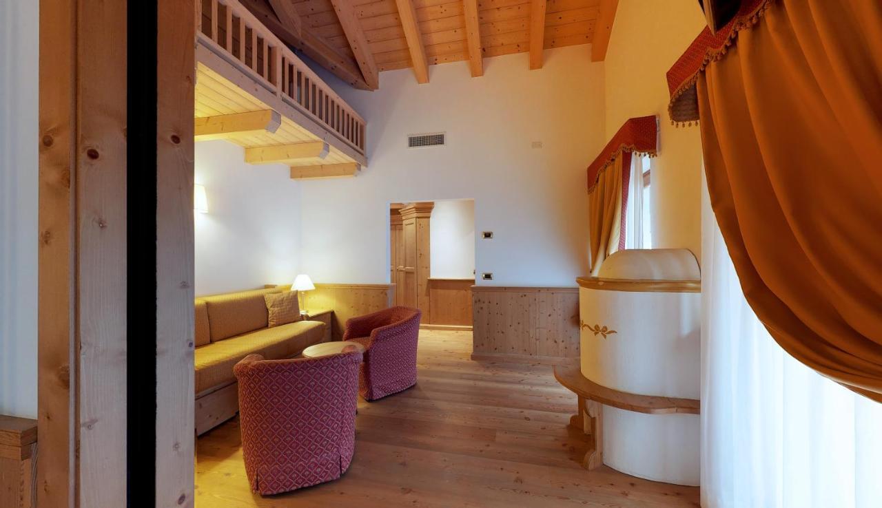 Sporthotel Rosatti Dimaro Esterno foto
