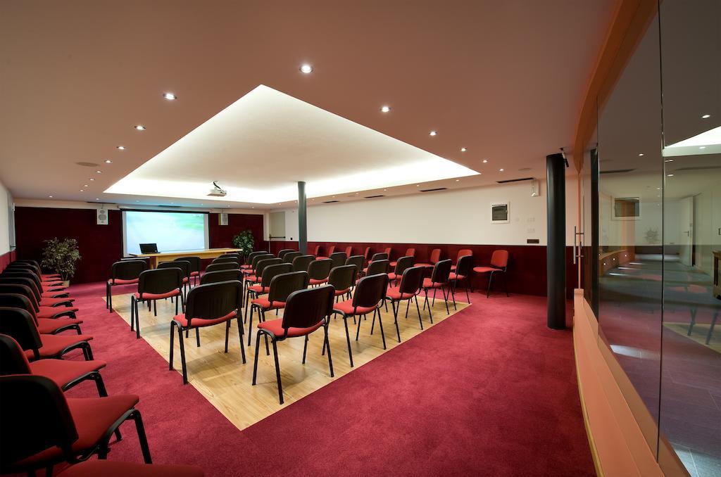 Sporthotel Rosatti Dimaro Esterno foto