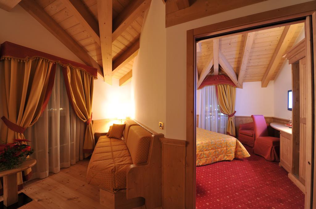 Sporthotel Rosatti Dimaro Camera foto