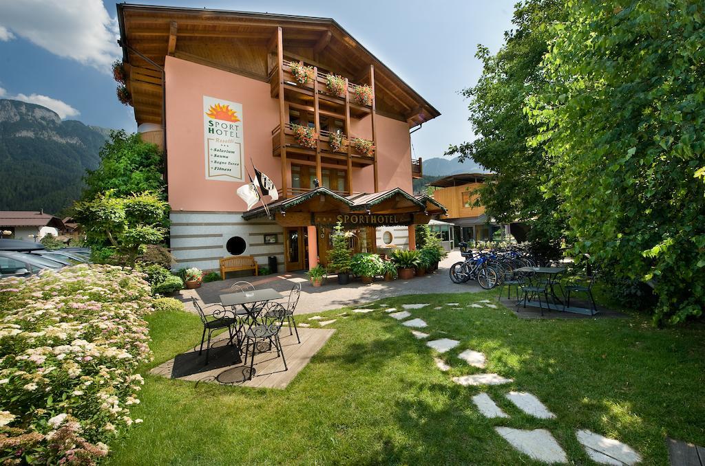 Sporthotel Rosatti Dimaro Esterno foto